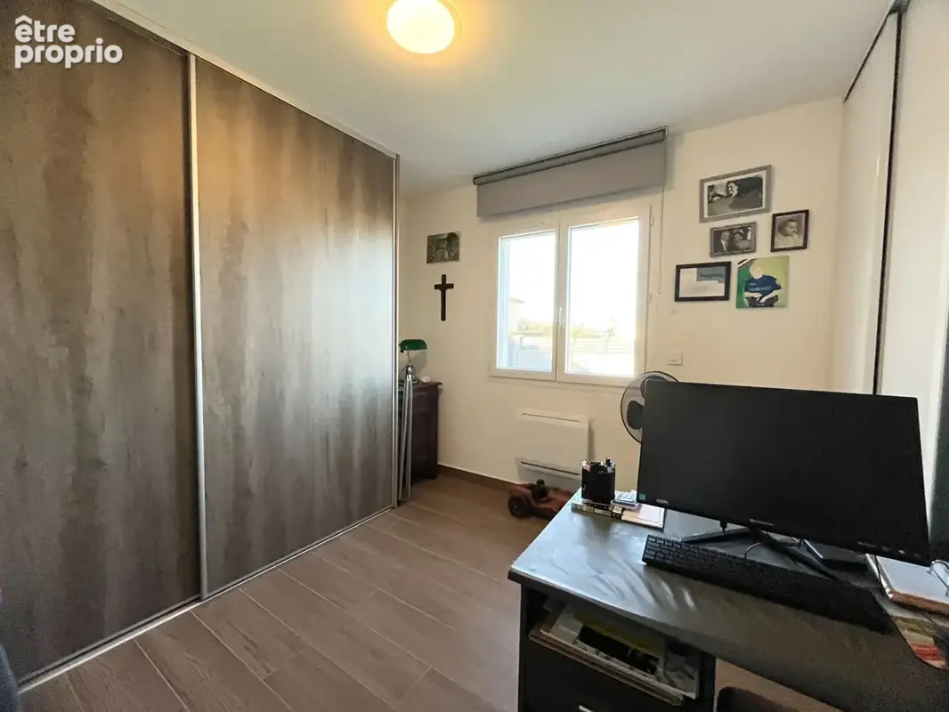 Villeneuve-sur-Lot maison contemporaine de 115 m²  avec piscine  sur un terrain de 800 m². Venez découvrir cette villa contempor - photo 8