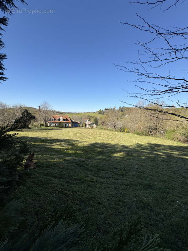 Terrain à LAA-MONDRANS