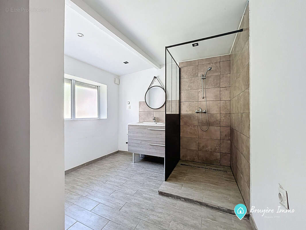 Maison 70 m² à Louvroil  - photo 5