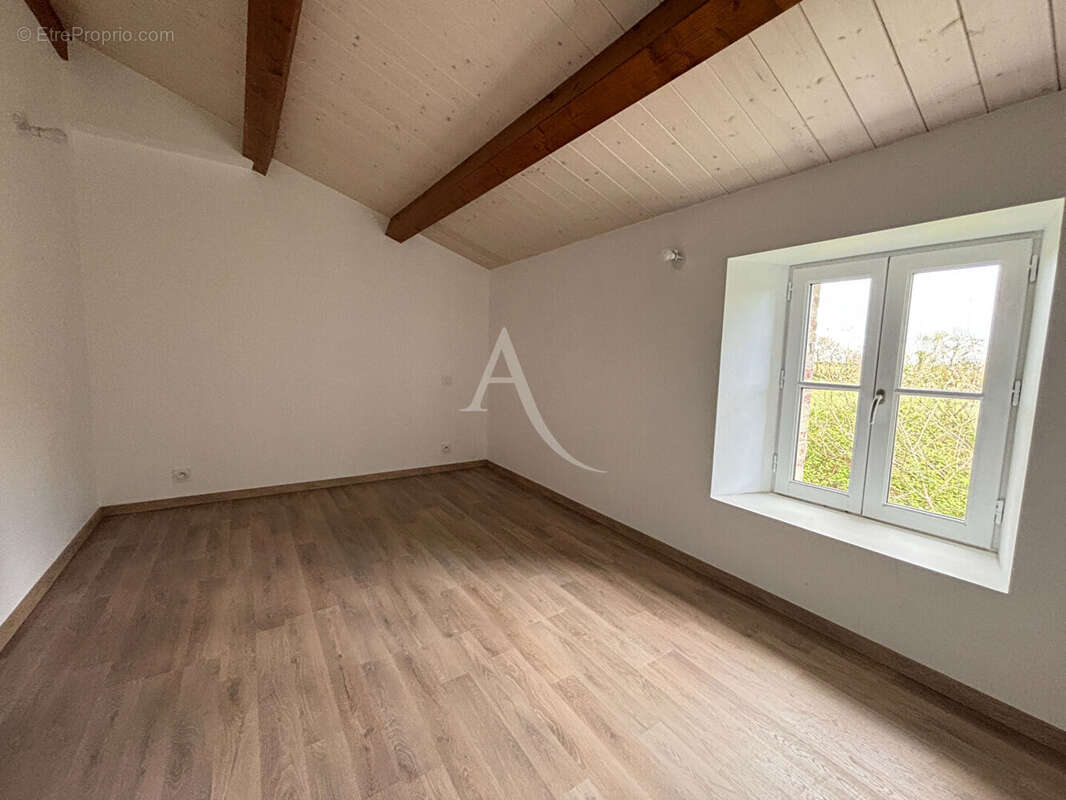 Maison à LE BERNARD