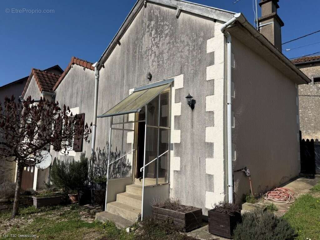 Maison à CIVRAY