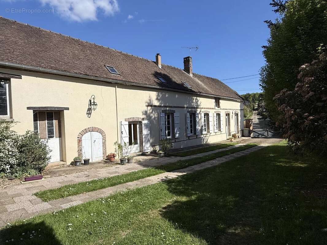 Maison à LAILLY