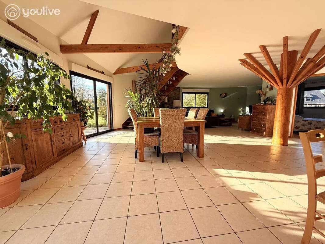 Maison à SAINTE-COLOMBE