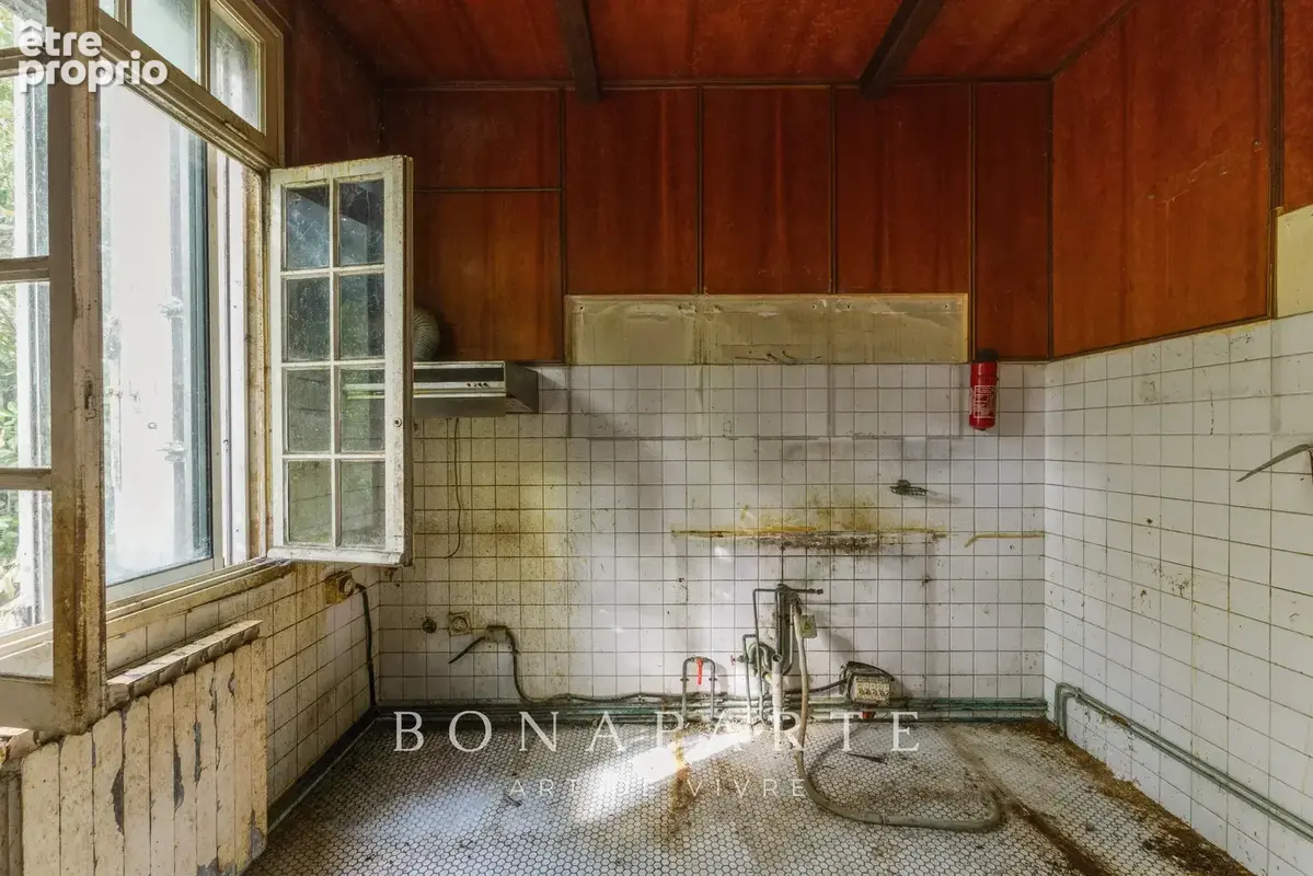 LE BOUSCAT – Magnifique demeure bourgeoise de 480 m² à réinventer, potentiel exceptionnel - photo 20