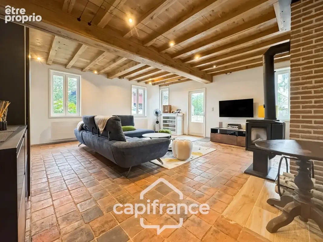 EXCLUSIVITÉ – Magnifique maison bressane de prestige entièrement rénovée – 214 m² – Terrain de 2 600 m² - photo 4