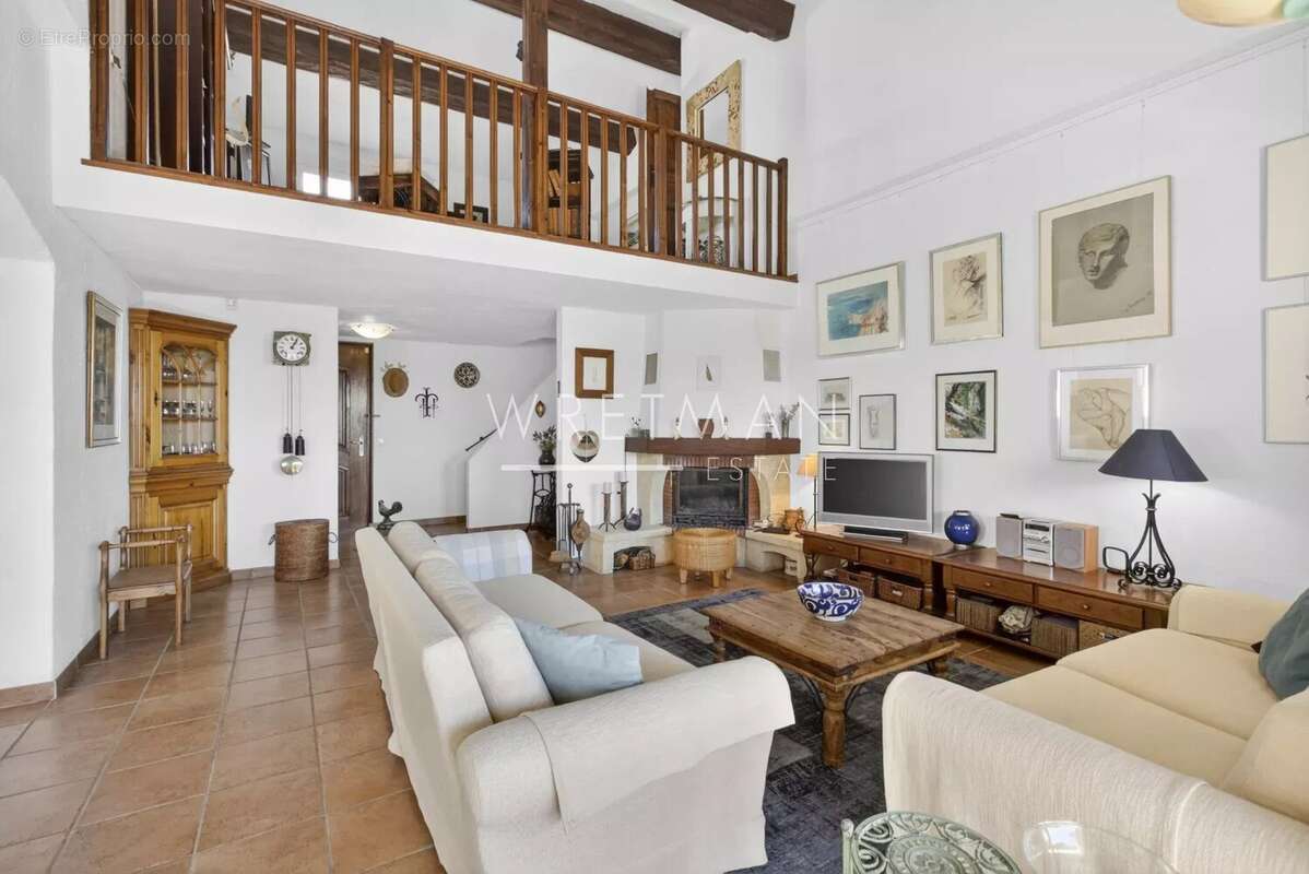 Maison à FREJUS