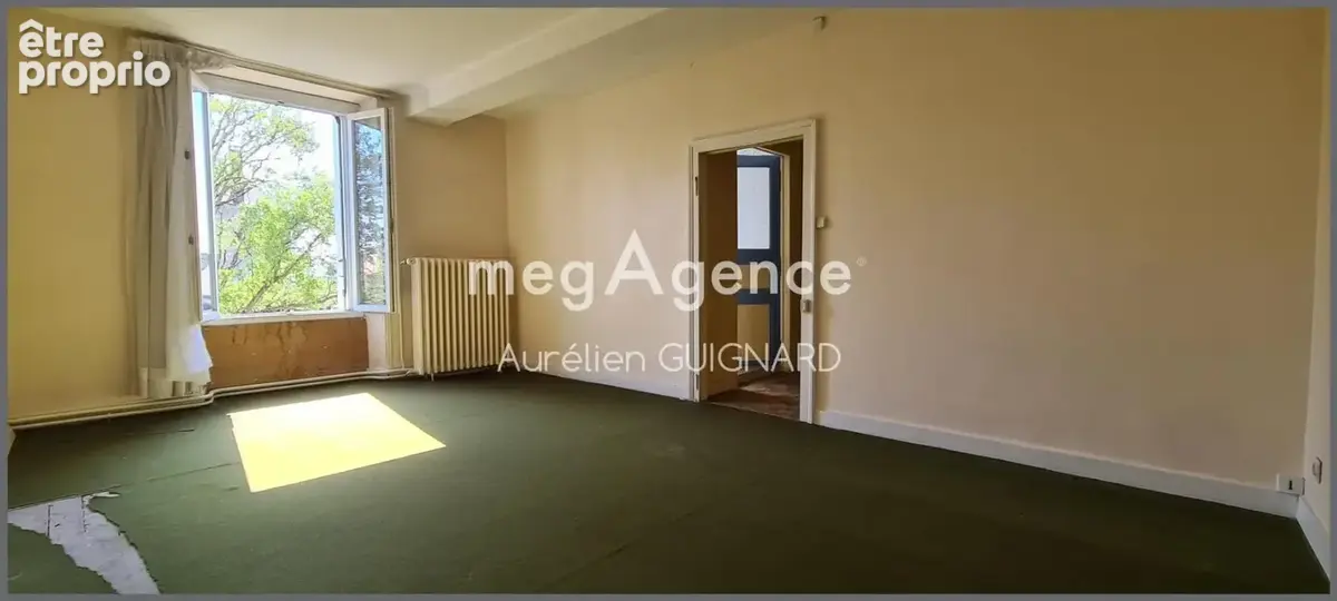 4 chambres, bel espace en pelouse avec garage et une dépendance - photo 7