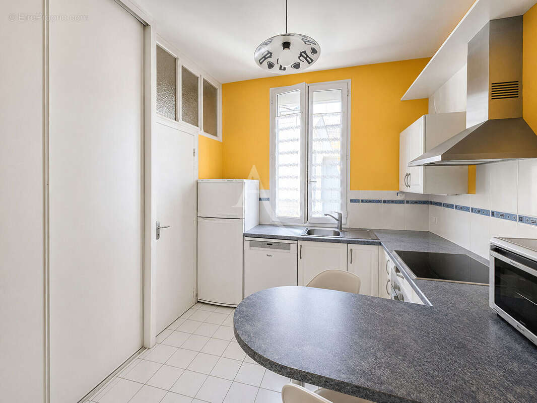 Appartement  5 pièce(s) 92 m2 sur les présidents. - photo 3