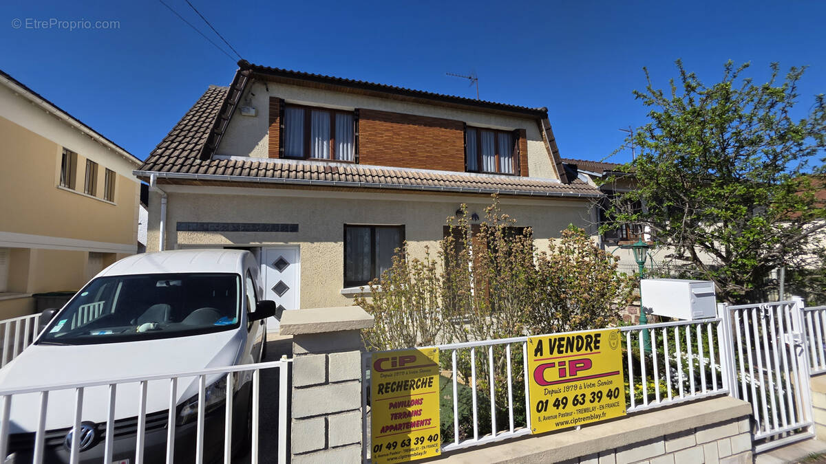 Maison à TREMBLAY-EN-FRANCE