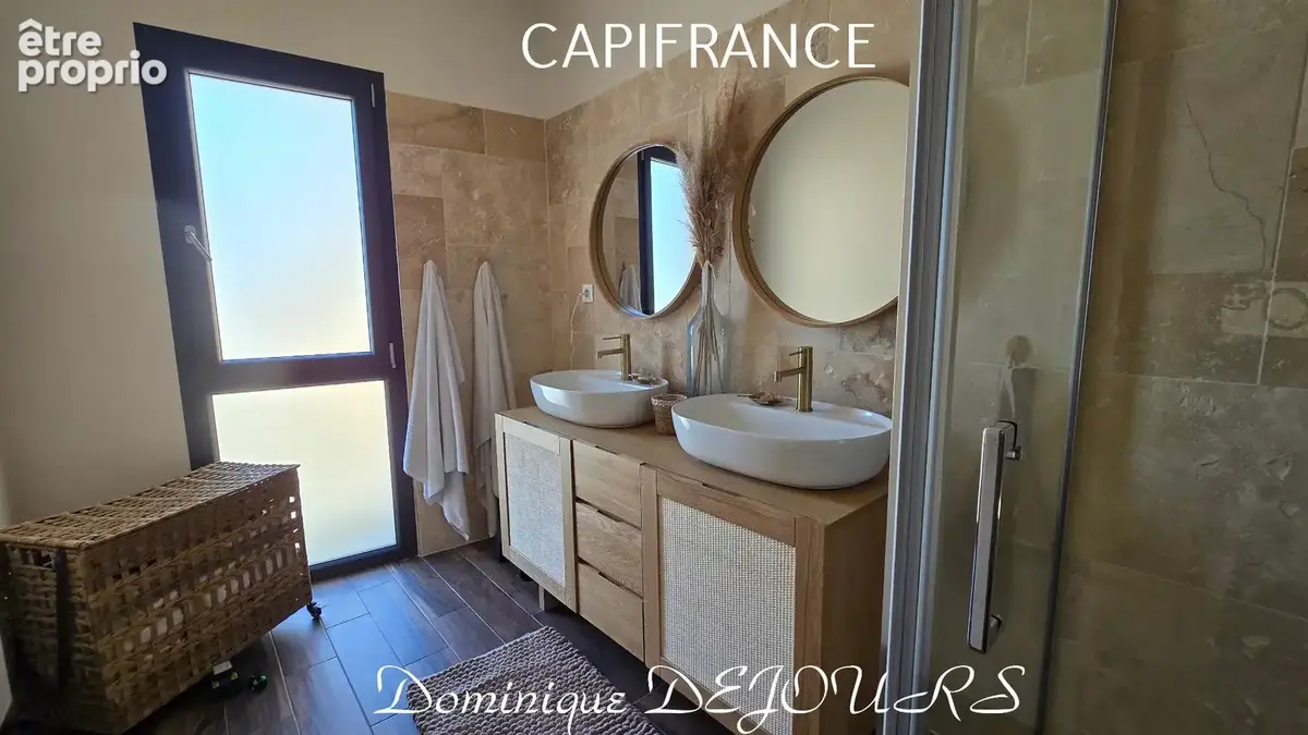 Ardèche - Magnifique Maison d'architecte de 184 m² habitable - Bel espace extérieur - Vue panoramique sur les montagnes ardèchoi - photo 15