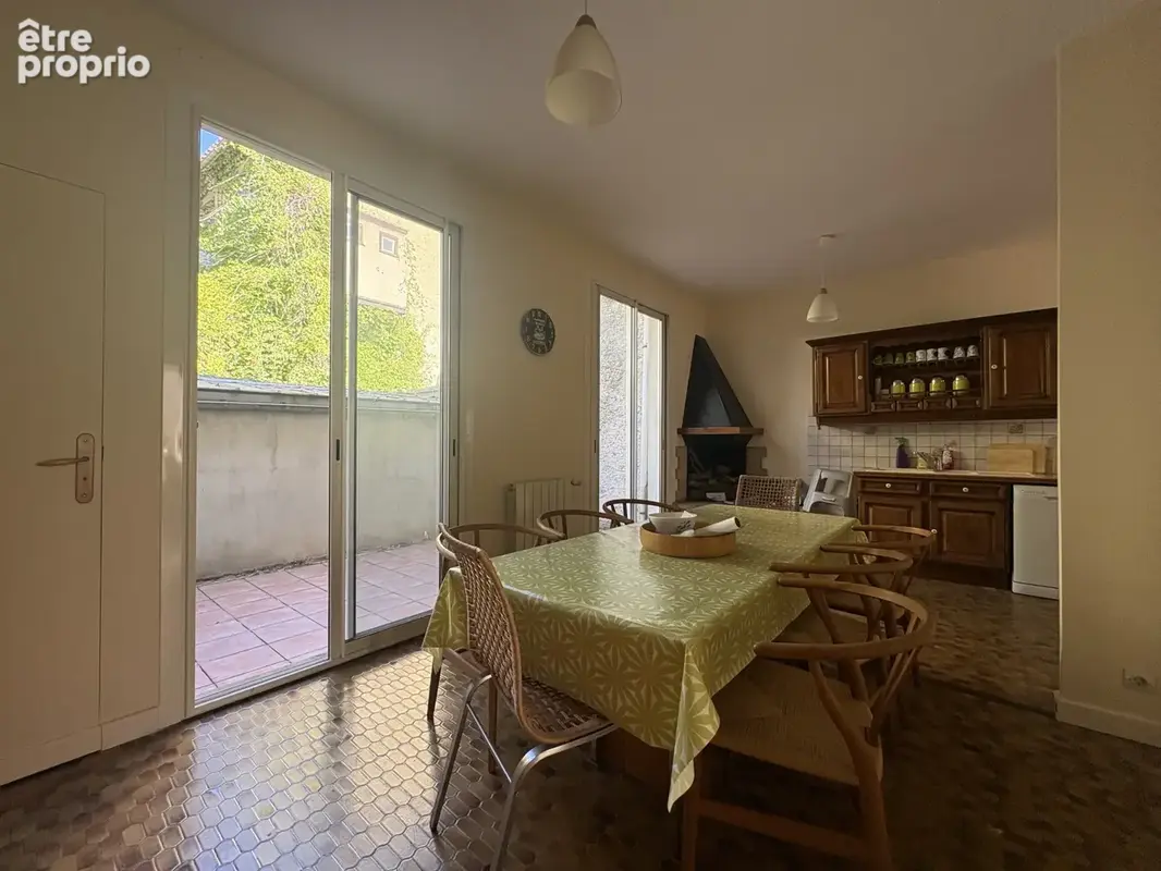 Limoux - Grande maison de ville avec double terrasse et garage - photo 6