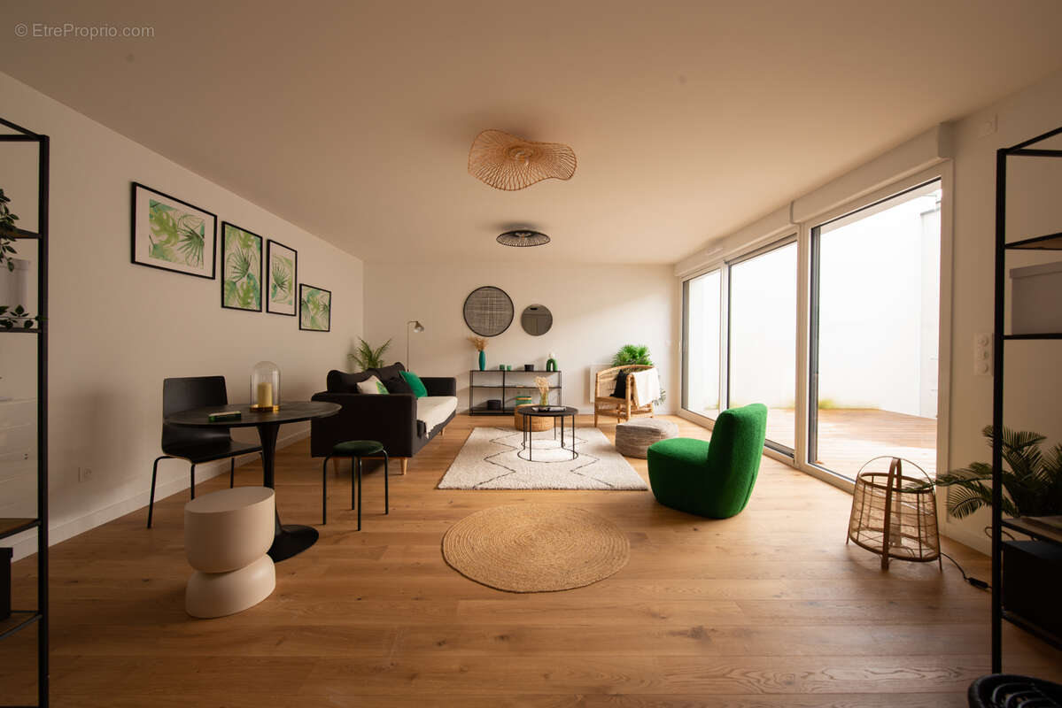 Appartement à BORDEAUX