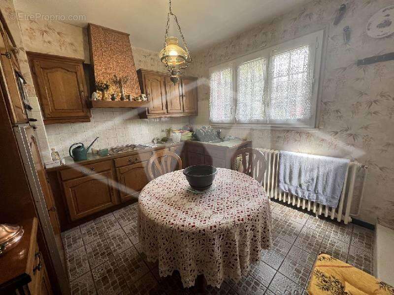 Maison à COMBS-LA-VILLE