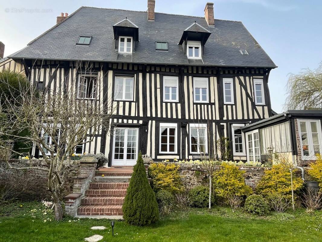 Maison à BERNAY