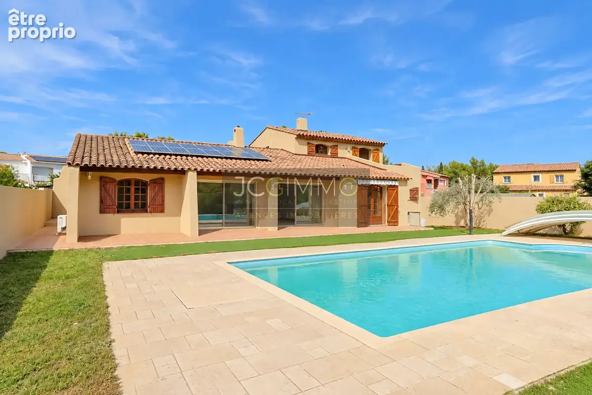 Villa T5 de 210m2 sur un terrain de 813m2 avec T2 indépendant - photo 1