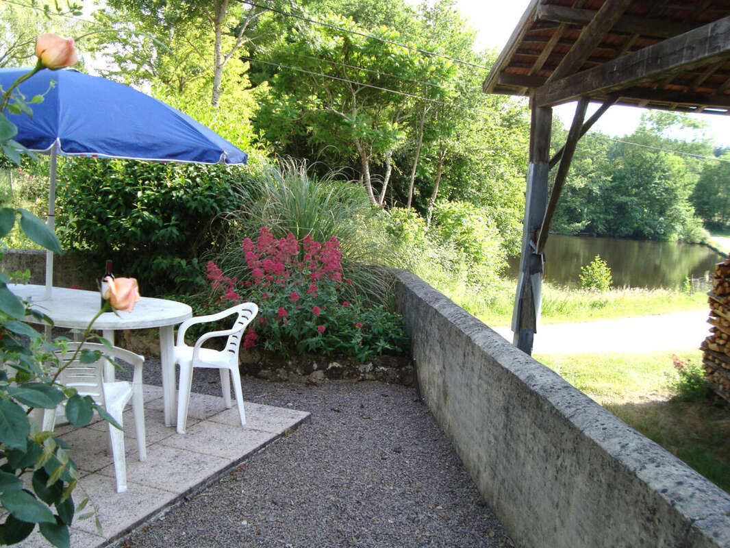 RACINE - GITE (3) - Maison à PRESSIGNAC