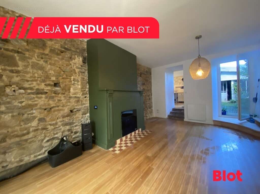 Maison à PIRE-SUR-SEICHE