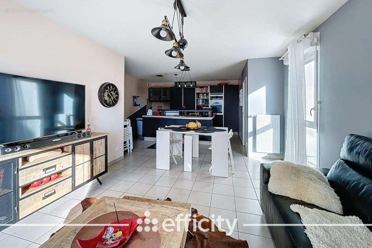 Appartement à GIVORS