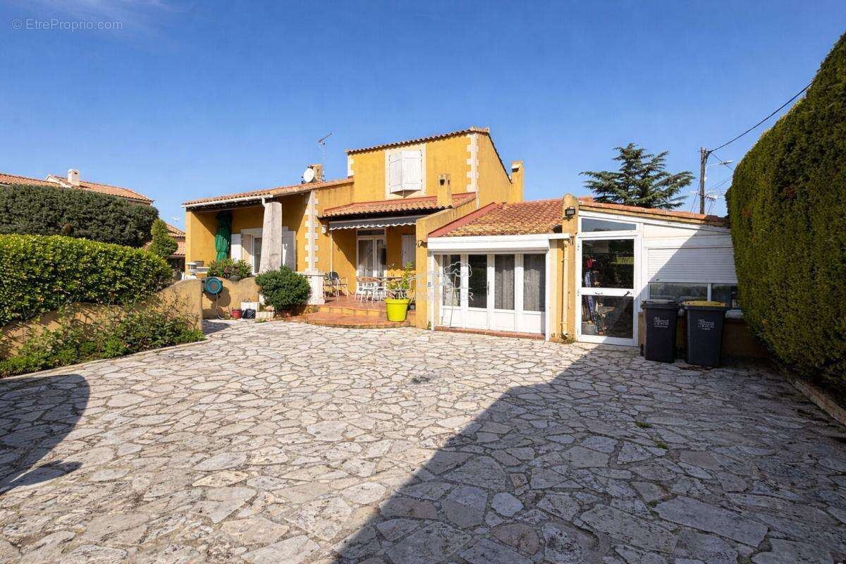 Maison Marignane 5 pièces 148 m2 - photo 3
