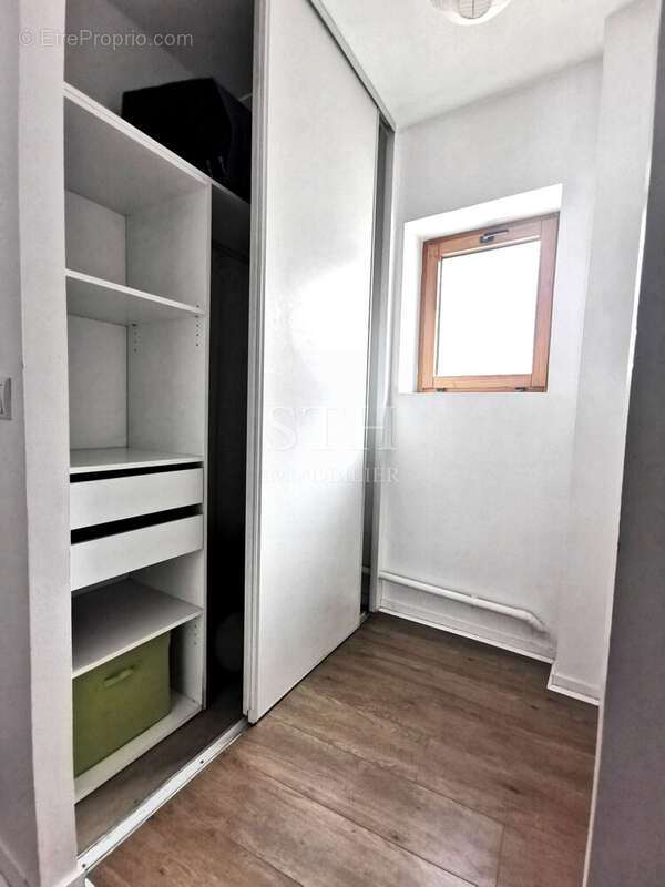 Chb 2 - Dressing - Appartement à PARIS-15E
