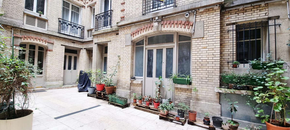 Appartement à PARIS-11E