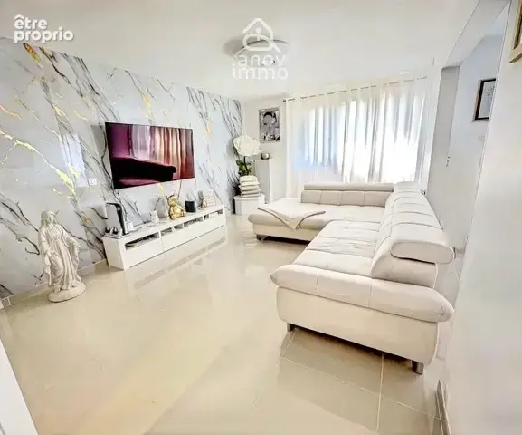 T5 familial 97 m2   Balcon avec vue sur parc   Les Longes - photo 3