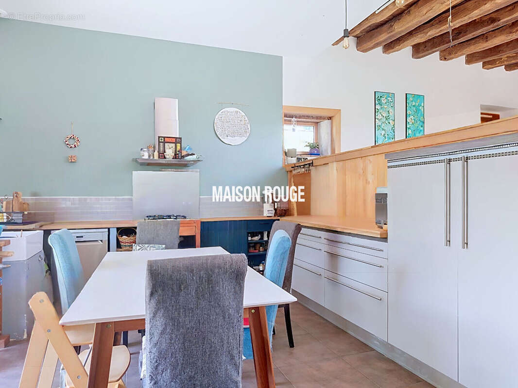 Charme, volumes et rentabilité aux portes de dinan  maison plus gîte - photo 7