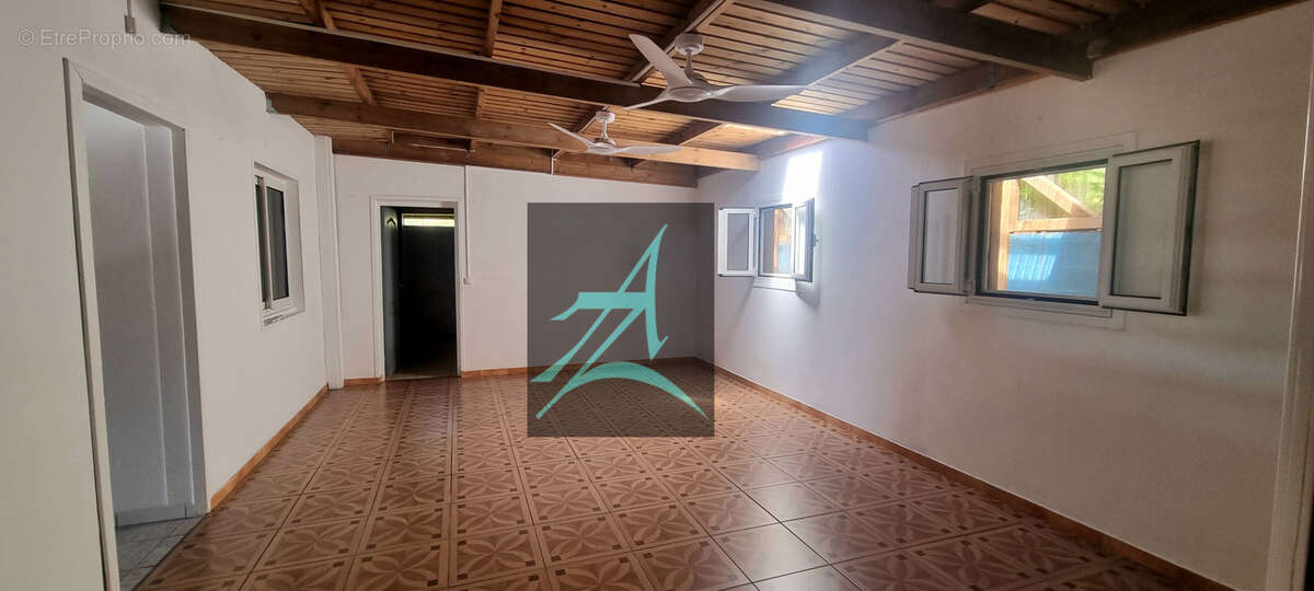 Maison à PETITE-ILE