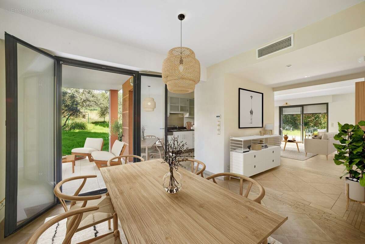 Appartement 130 m² à Saint-Raphael  - photo 3