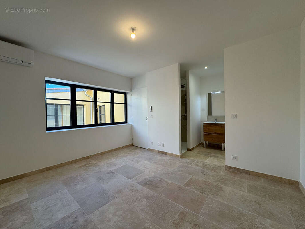 Appartement à SAINT-SATURNIN-LES-APT