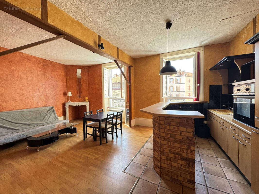 Photo 1 - Appartement à CLERMONT-FERRAND