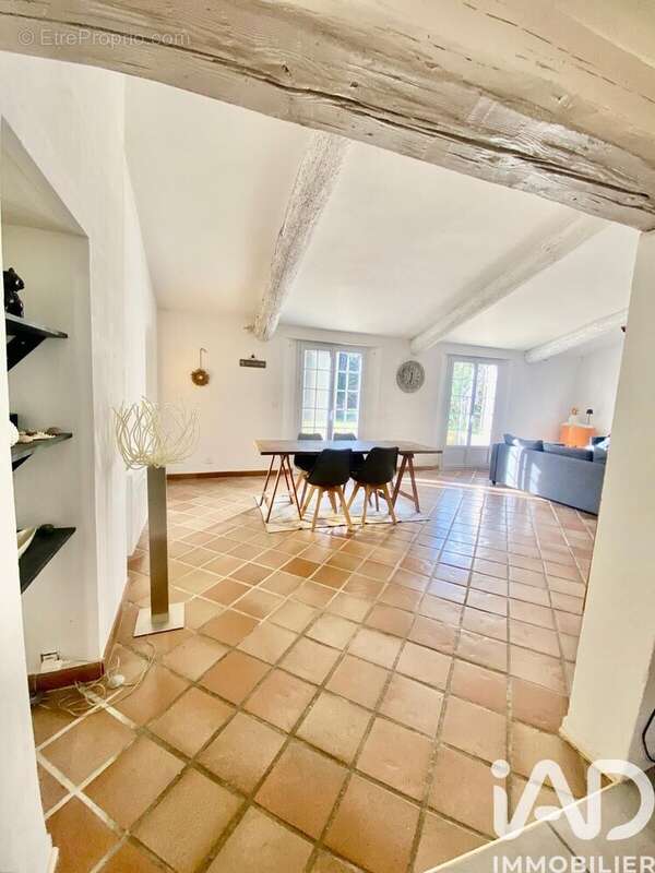 Photo 5 - Maison à ARLES