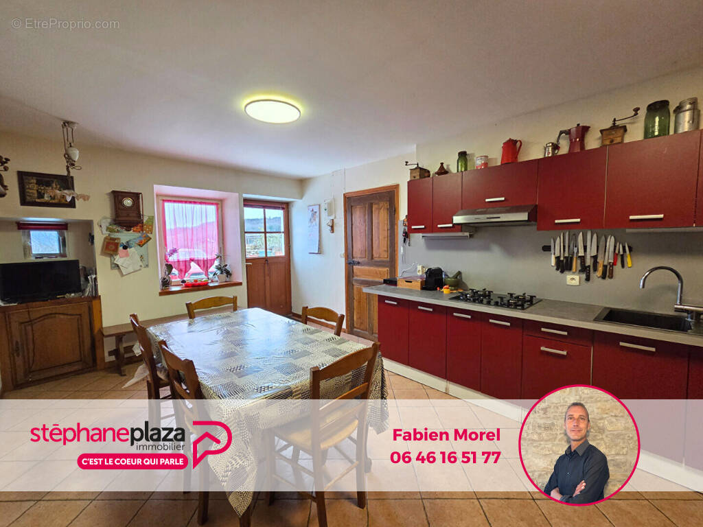 Maison à SAINT-AMOUR