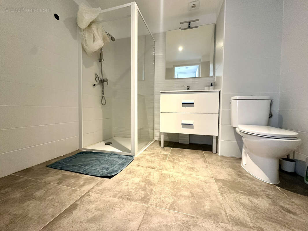 Appartement à PUGET-SUR-ARGENS