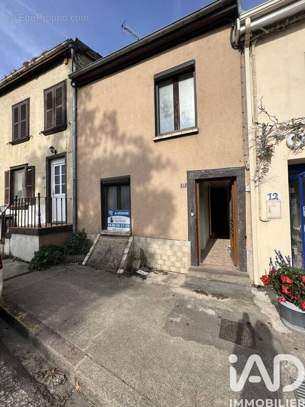 Photo 1 - Maison à SOMMEVOIRE