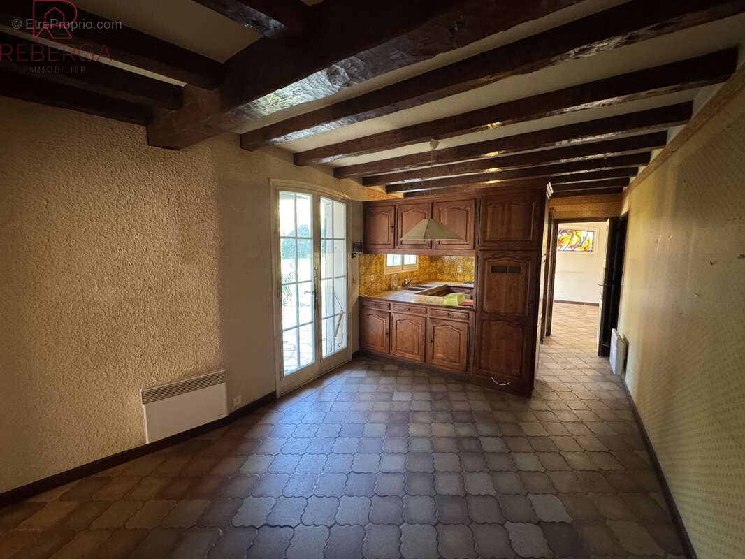 Maison à AUSSILLON
