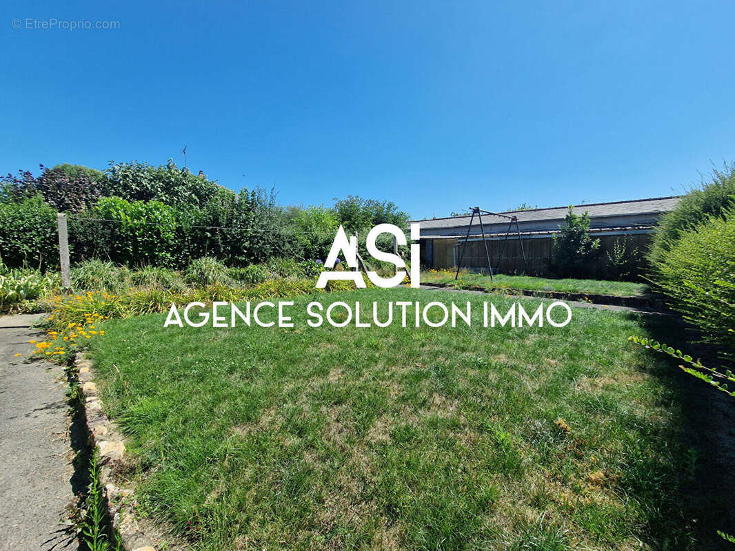 Maison à SAINT-PIERRE-LA-COUR