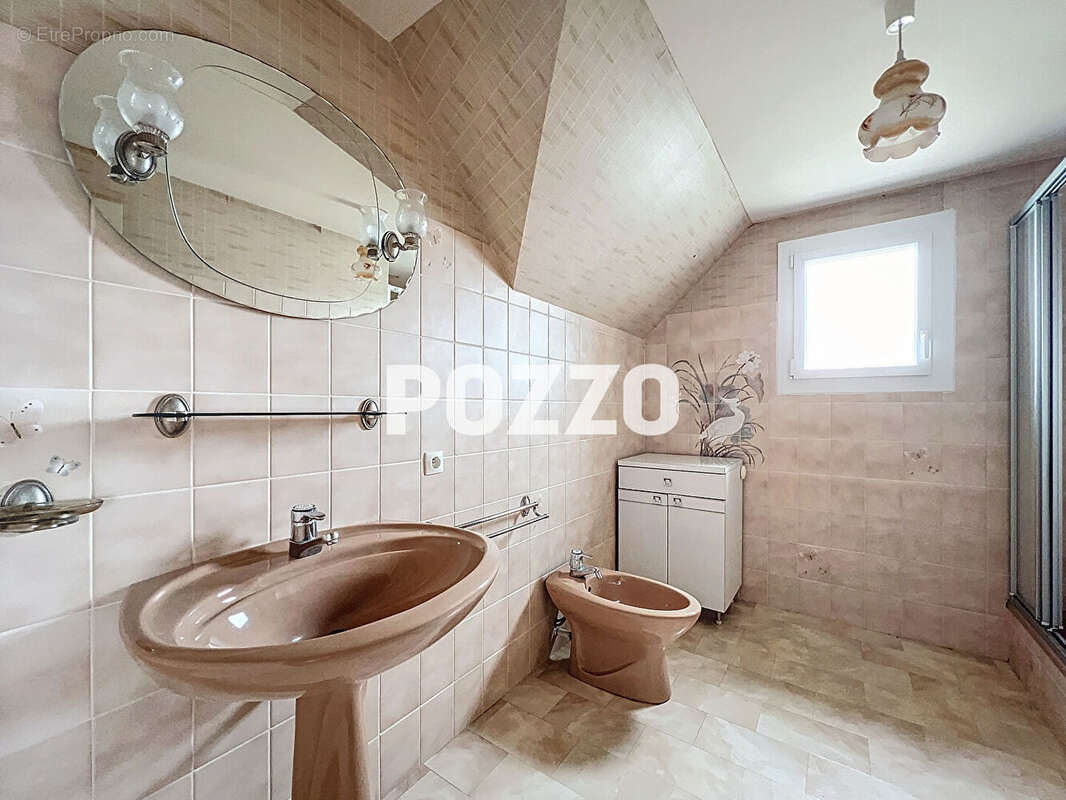 Maison à NOTRE-DAME-DU-TOUCHET