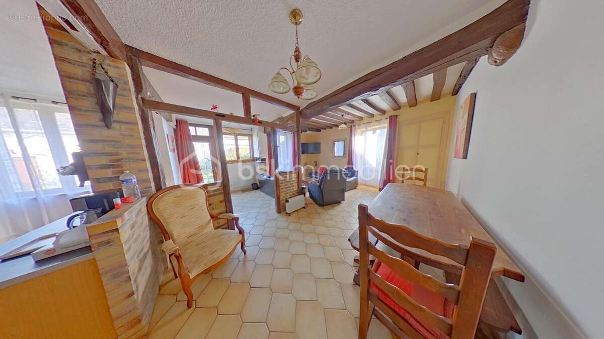 Maison à COURLON-SUR-YONNE