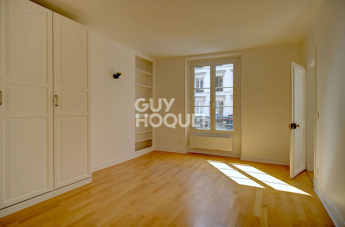 Appartement à PARIS-20E