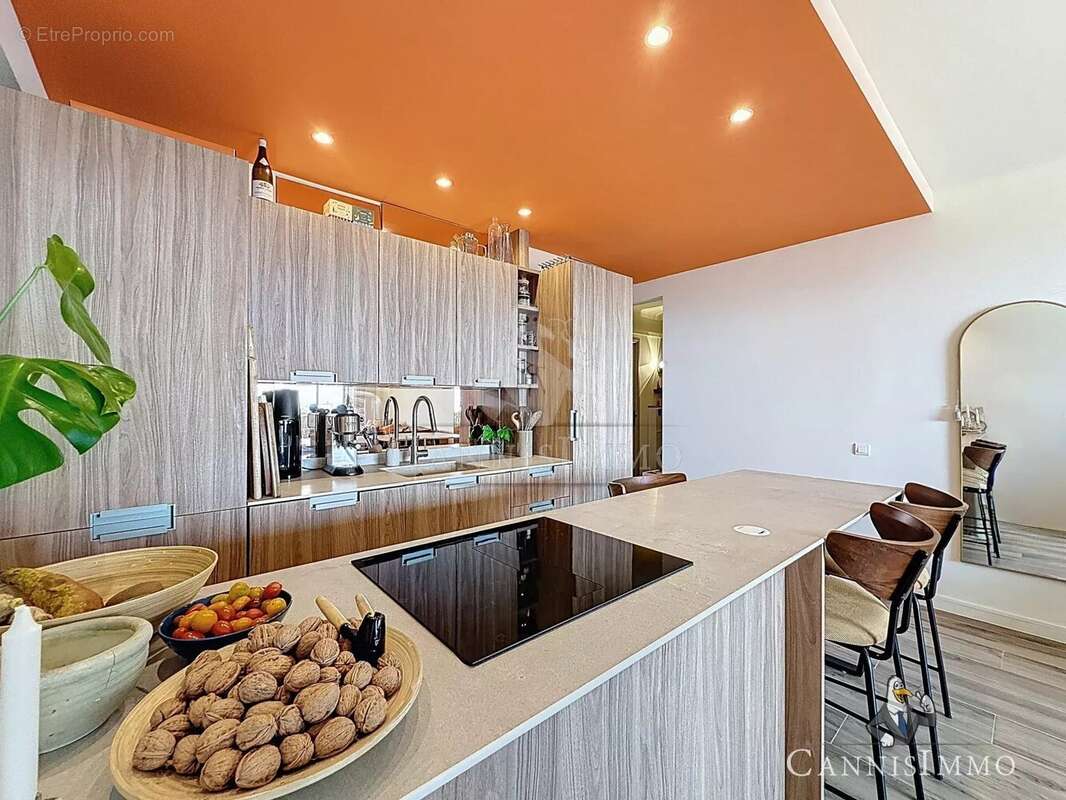 Appartement à LE CANNET