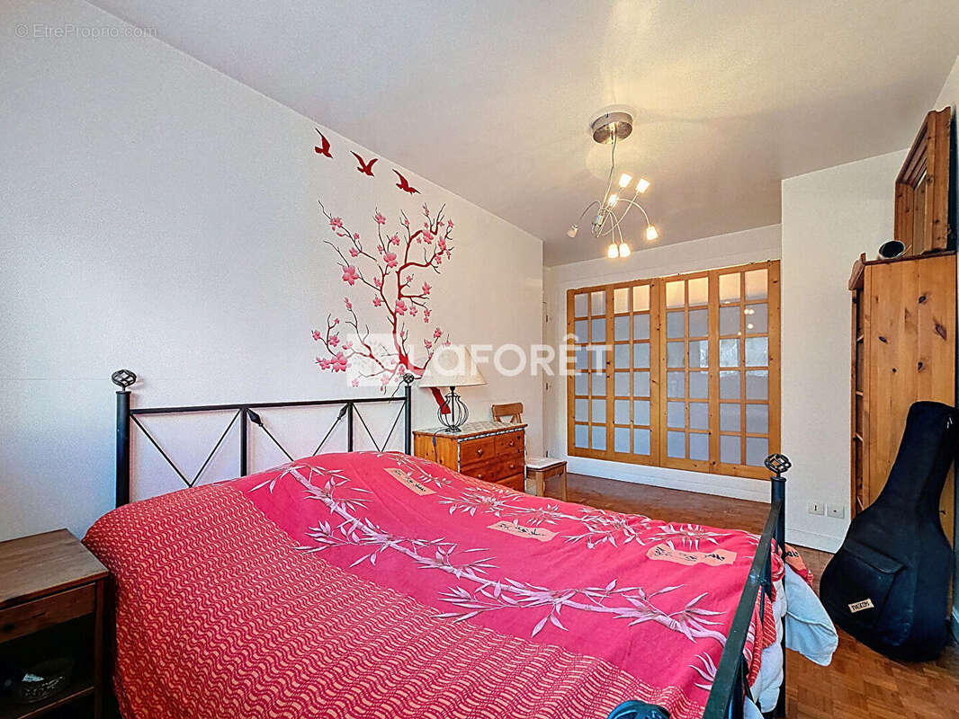 Appartement à BOURG-LA-REINE