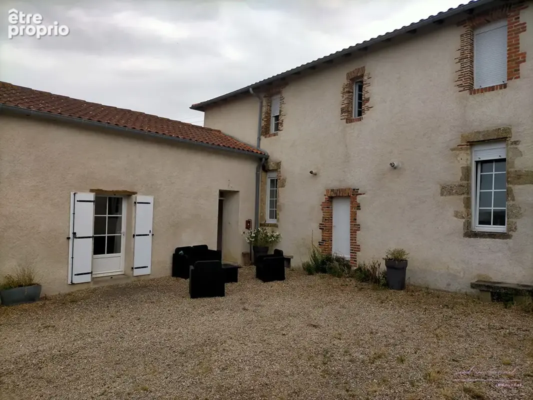 Maison à VIHIERS