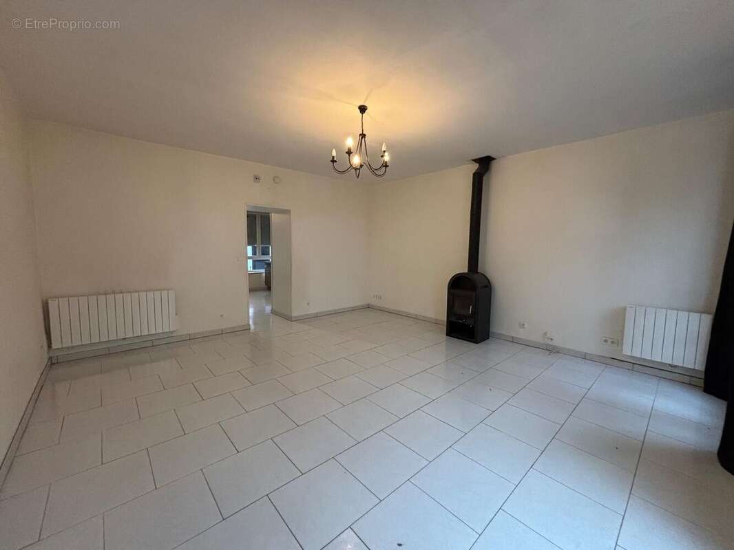 Photo 2 - Maison à VILLERS-COTTERETS