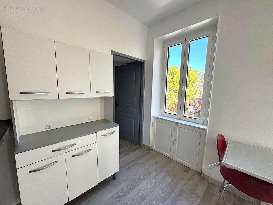 Appartement à LA TURBIE