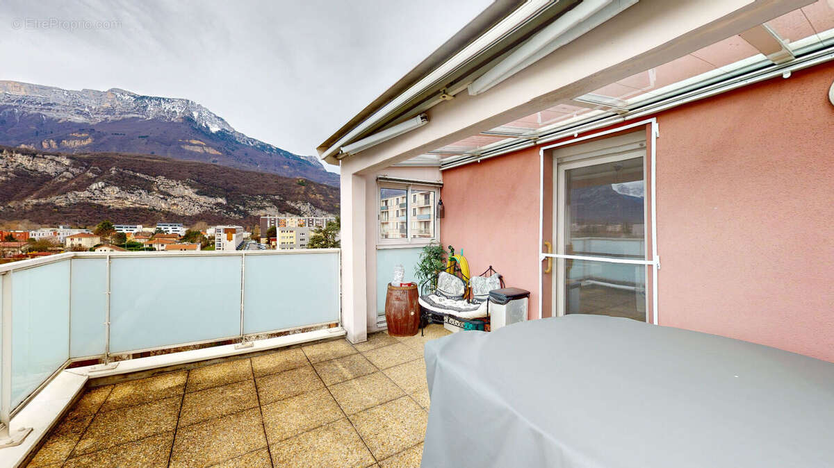 Appartement à ECHIROLLES