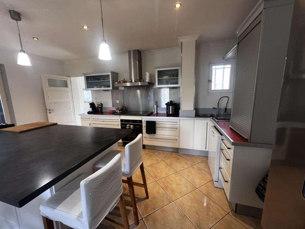 Maison à SAINT-GILLES