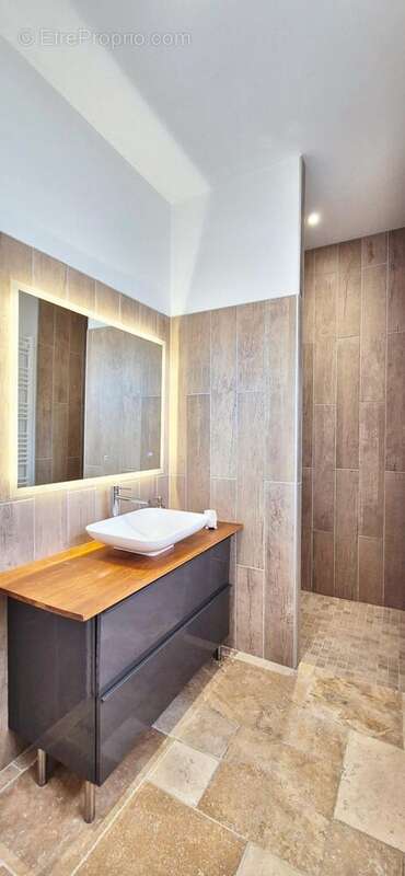 Photo 6 - Maison à LA BASTIDE-DES-JOURDANS