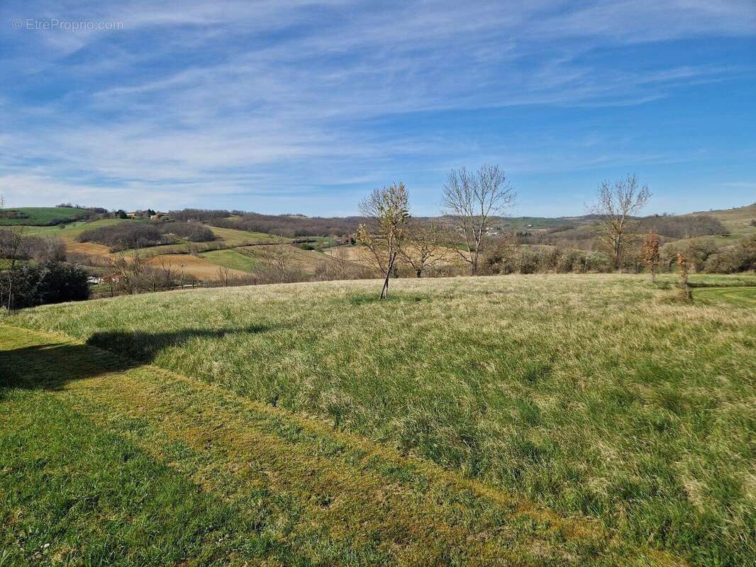 Propriété avec piscine sur environ 1,5 Ha de terrain - photo 15