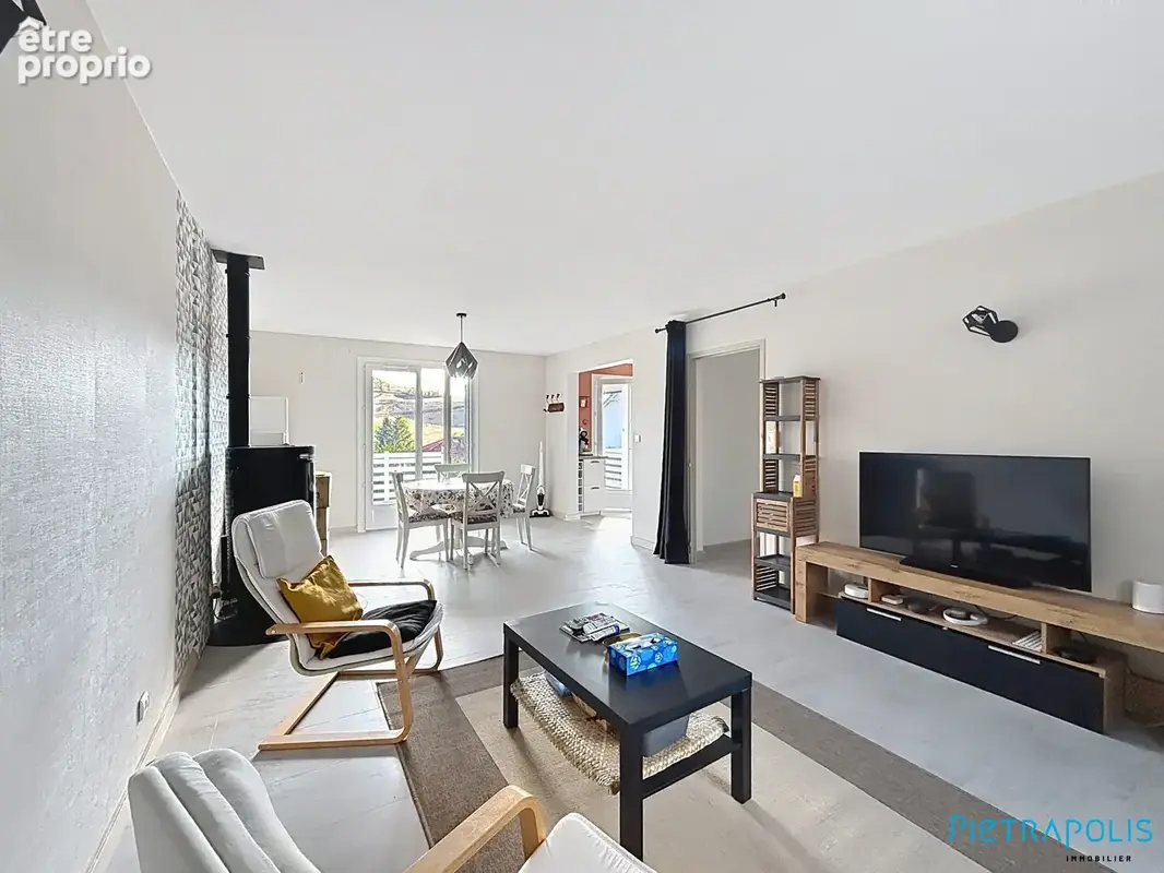 Maison 4 pièces 76 m² à vendre à Thizy (69240) - photo 6